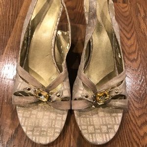 Nine West champagne wedges size 9